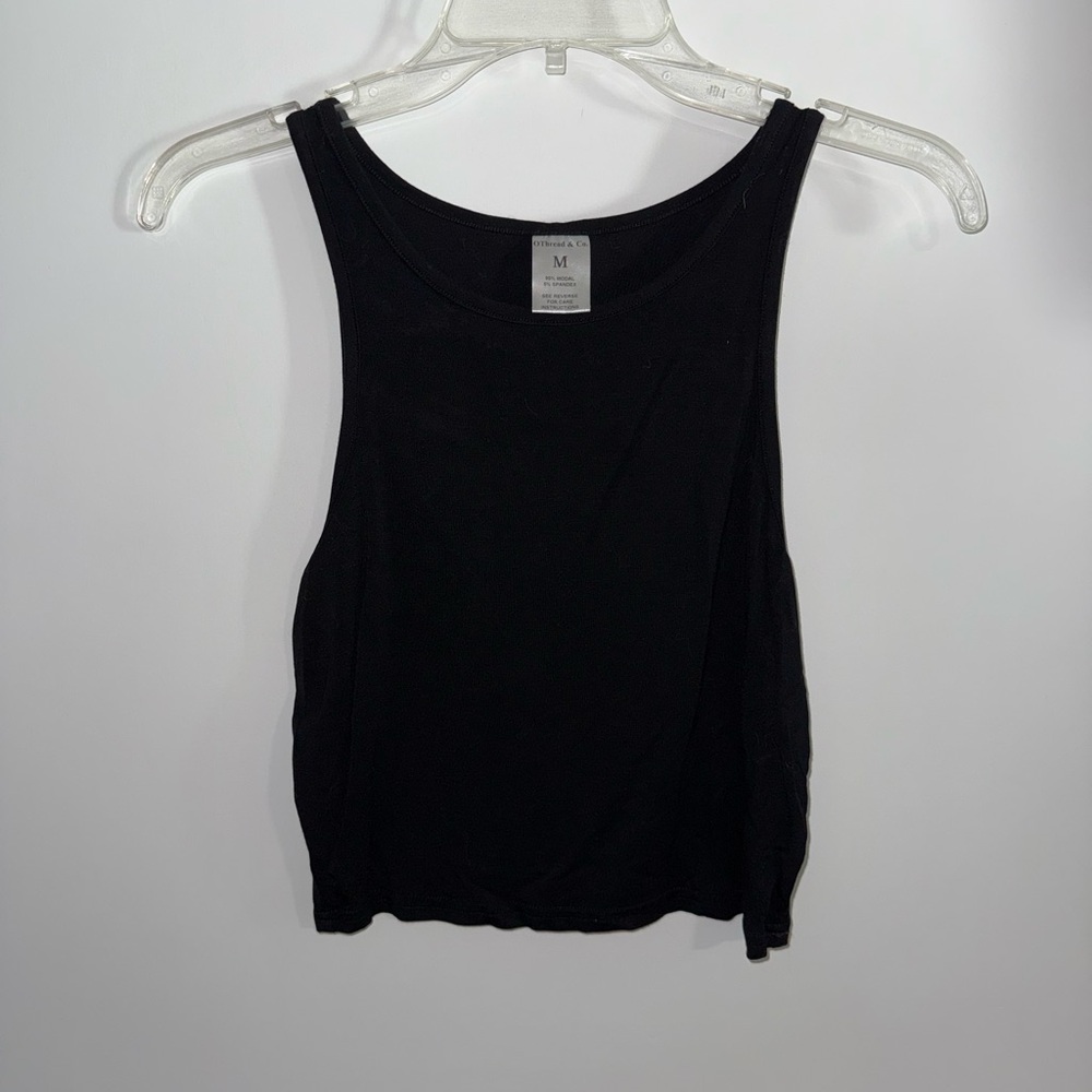 Classic Black Sleeveless Crop Top